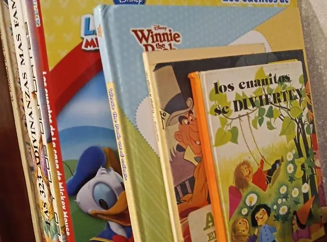 Azalea Residencial Торрелавега